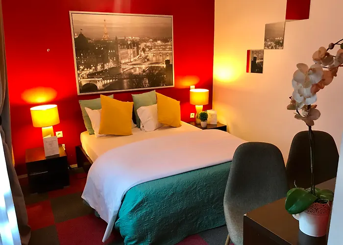 クレールフォンテーヌ ホテル 3*