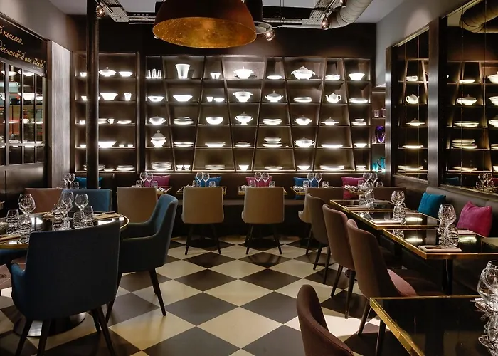 クレールフォンテーヌ ホテル パリ