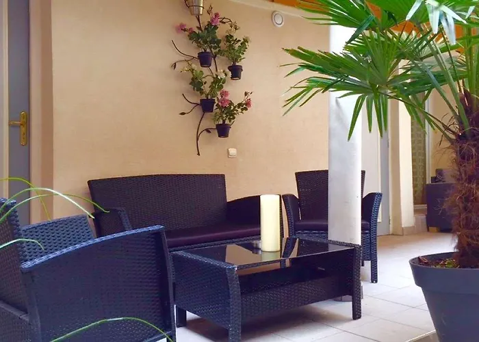 クレールフォンテーヌ ホテル