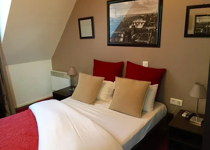 クレールフォンテーヌ 3*