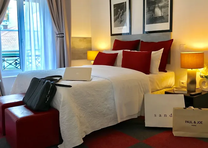 クレールフォンテーヌ ホテル