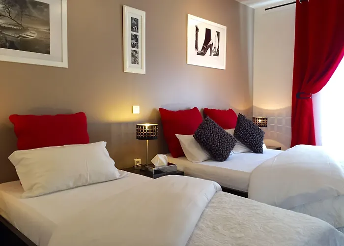 クレールフォンテーヌ ホテル 3*