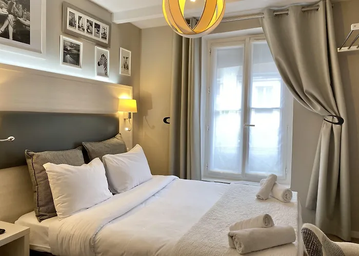 ホテル クレールフォンテーヌ